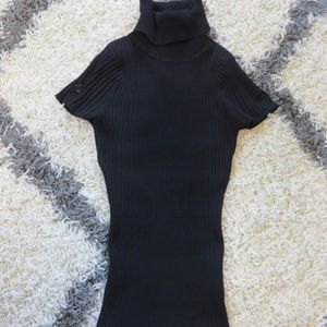 Short Sleeve Turtleneck